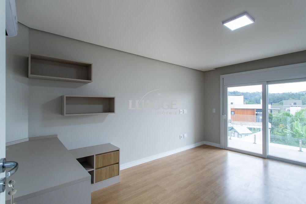Casa de Condomínio à venda com 3 quartos, 257m² - Foto 4