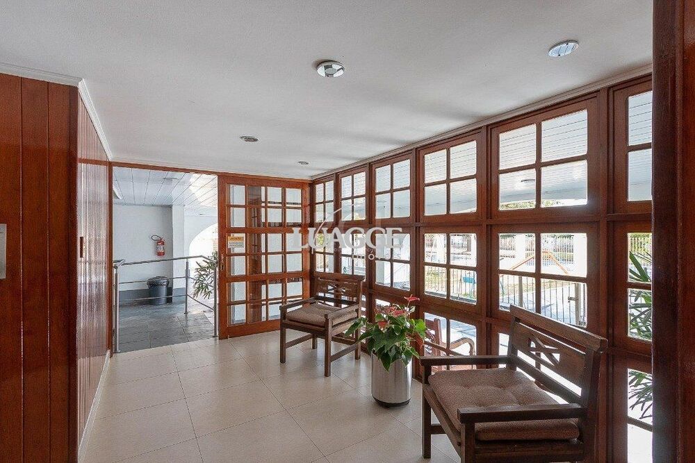 Apartamento à venda com 2 quartos, 63m² - Foto 4