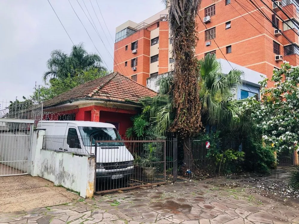 Casa à venda com 4 quartos, 300m² - Foto 2