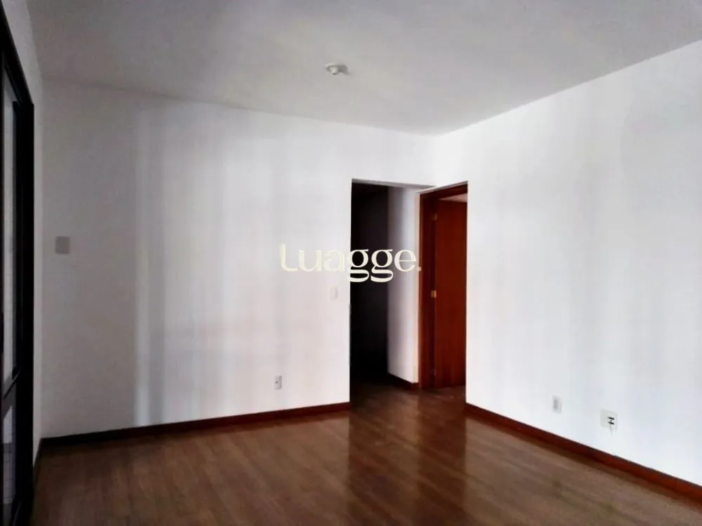 Cobertura, 3 quartos, 234 m² - Foto 3