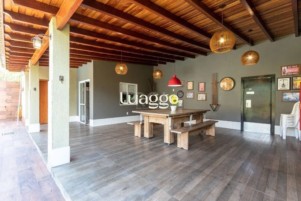 Casa, 3 quartos, 421 m² - Foto 1