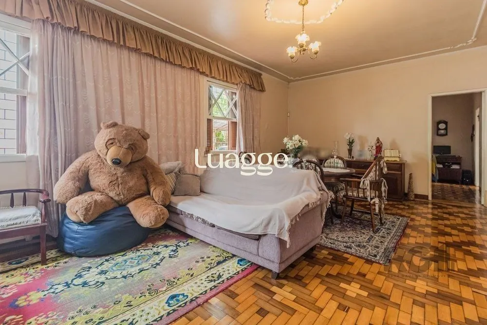 Casa, 4 quartos, 221 m² - Foto 1