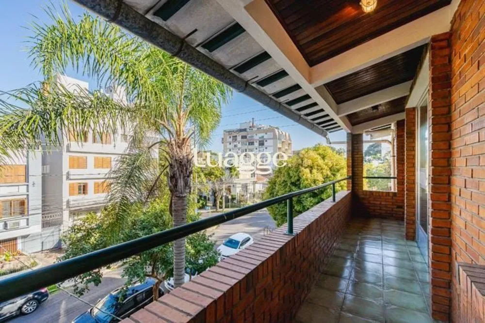 Casa, 6 quartos, 243 m² - Foto 1