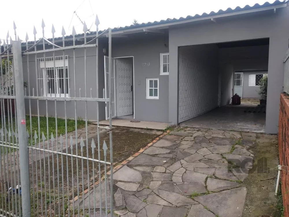 Casa à venda com 2 quartos, 110m² - Foto 1