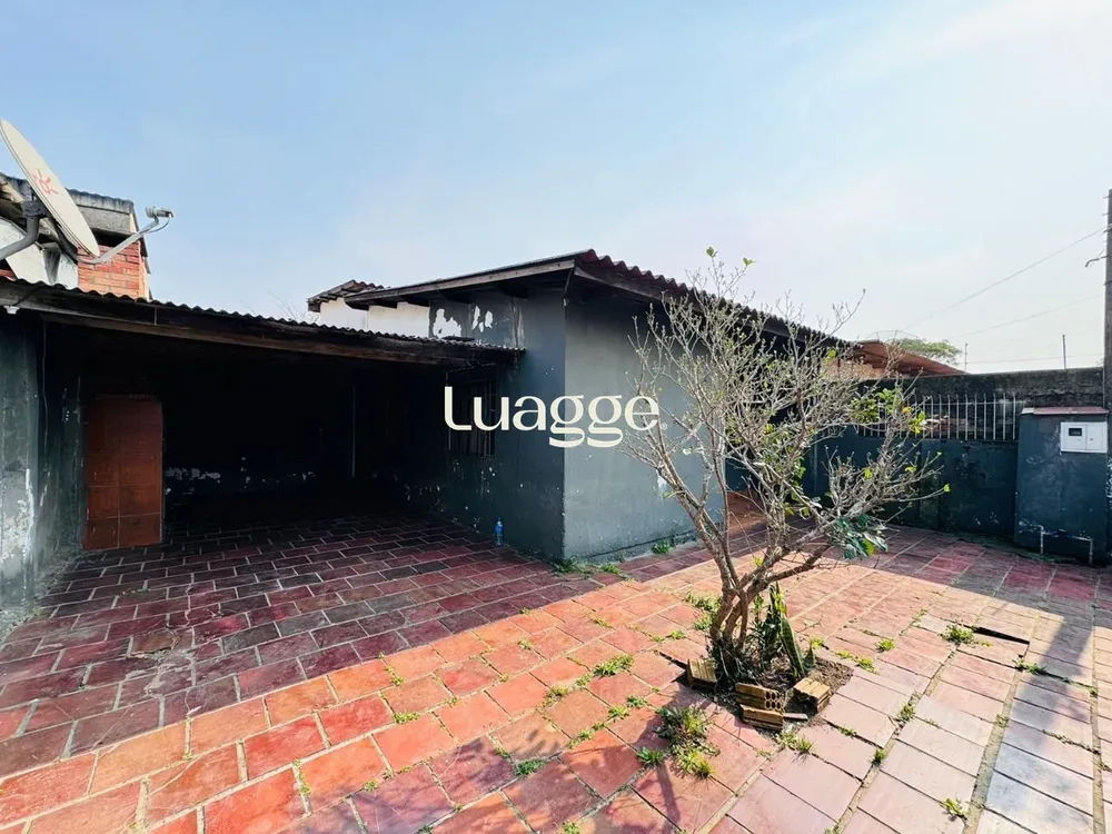 Casa, 6 quartos, 151 m² - Foto 2