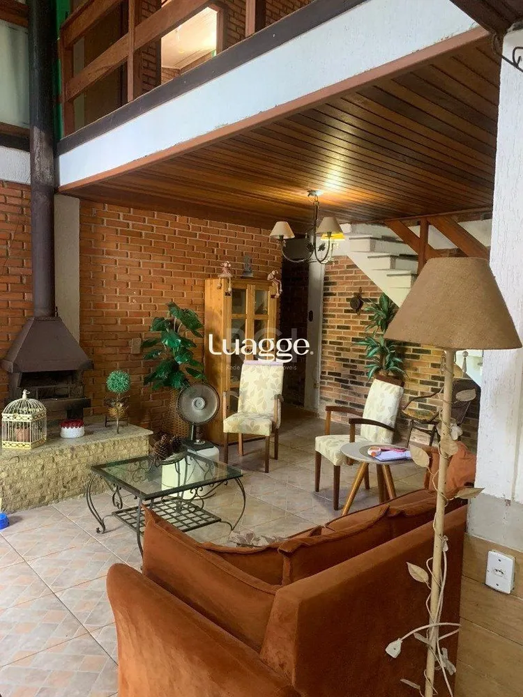 Casa, 3 quartos, 151 m² - Foto 1
