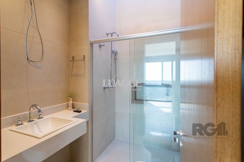 Casa de Condomínio à venda com 4 quartos, 443m² - Foto 3