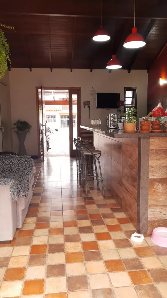 Casa à venda com 3 quartos, 92m² - Foto 6