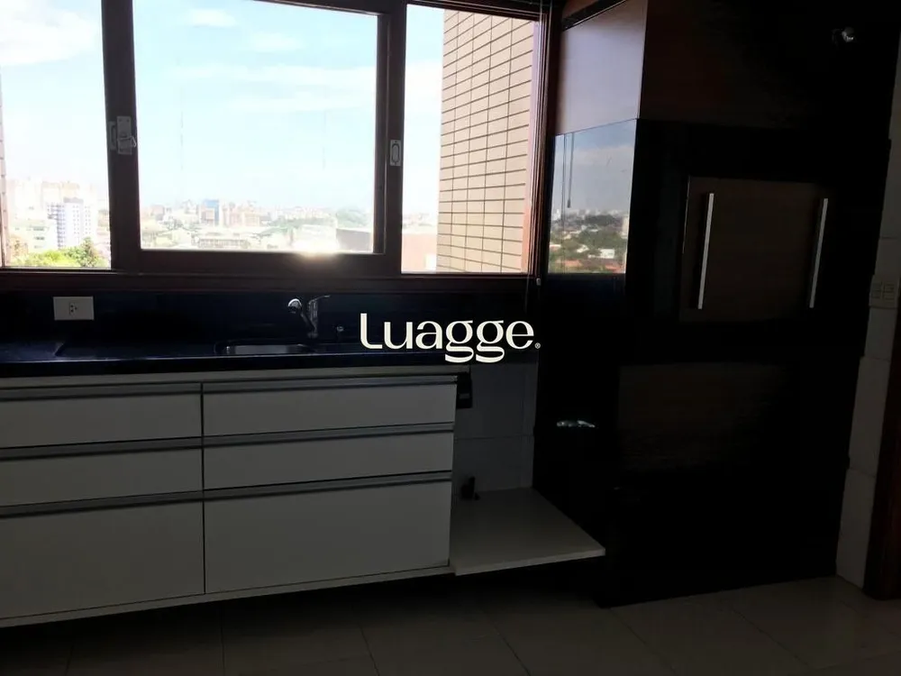Apartamento, 3 quartos, 151 m² - Foto 1