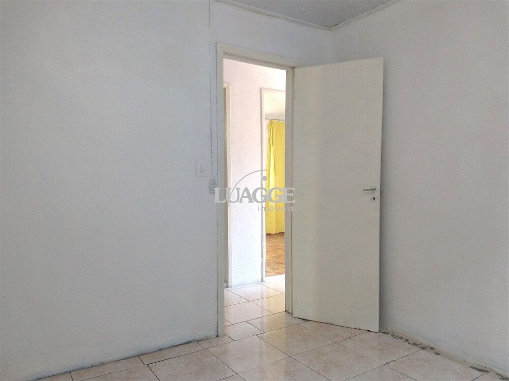 Casa à venda com 2 quartos, 83m² - Foto 2