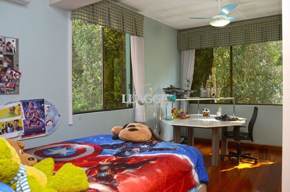 Casa de Condomínio à venda com 3 quartos, 342m² - Foto 3