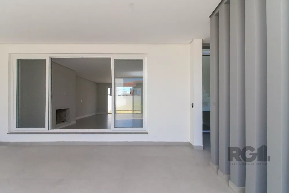 Casa de Condomínio à venda com 3 quartos, 208m² - Foto 3