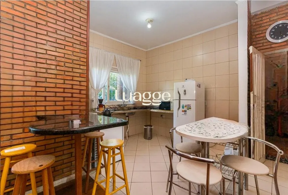 Casa, 3 quartos, 231 m² - Foto 2