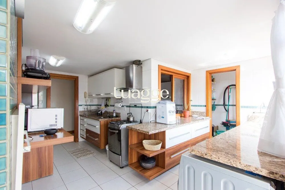 Casa, 3 quartos, 232 m² - Foto 3
