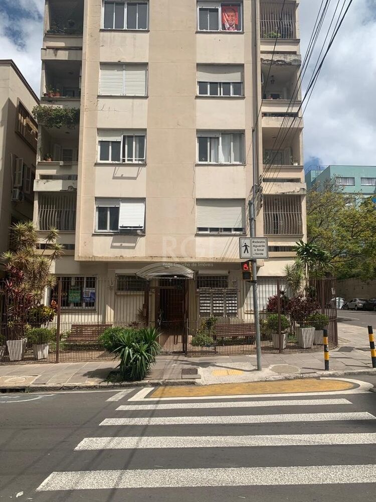 Apartamento à venda com 3 quartos, 95m² - Foto 1