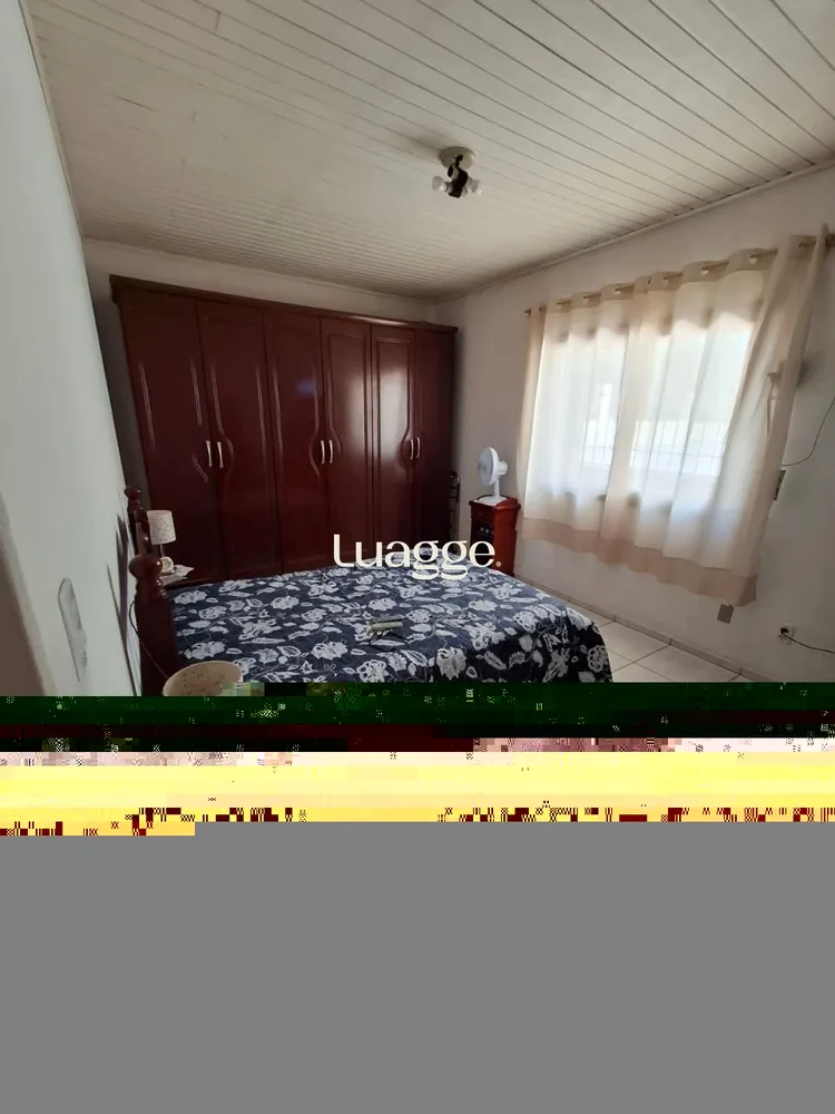 Casa, 3 quartos, 241 m² - Foto 1
