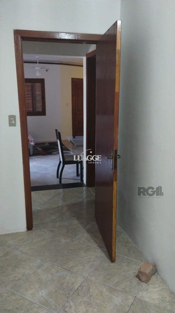 Casa à venda com 2 quartos, 249m² - Foto 2