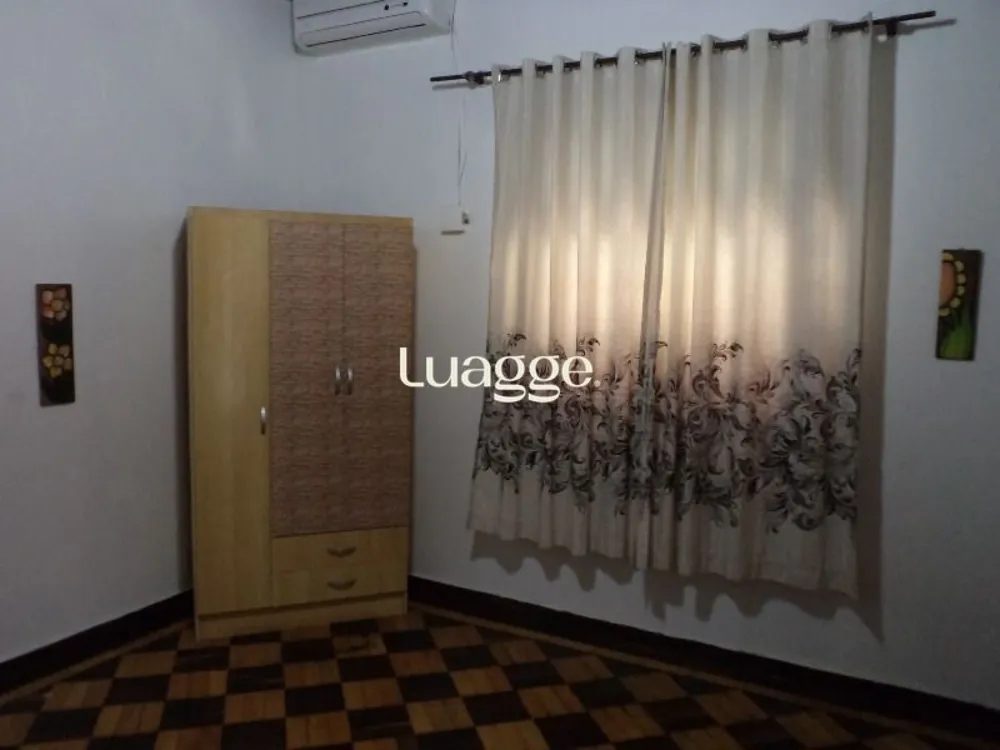 Casa, 3 quartos, 161 m² - Foto 1