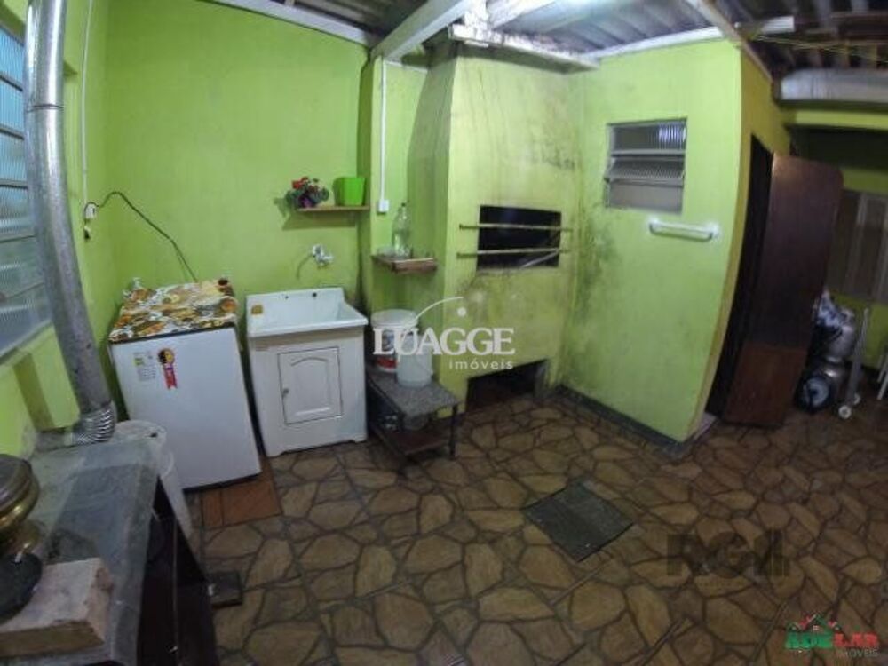 Casa à venda com 4 quartos, 302m² - Foto 2