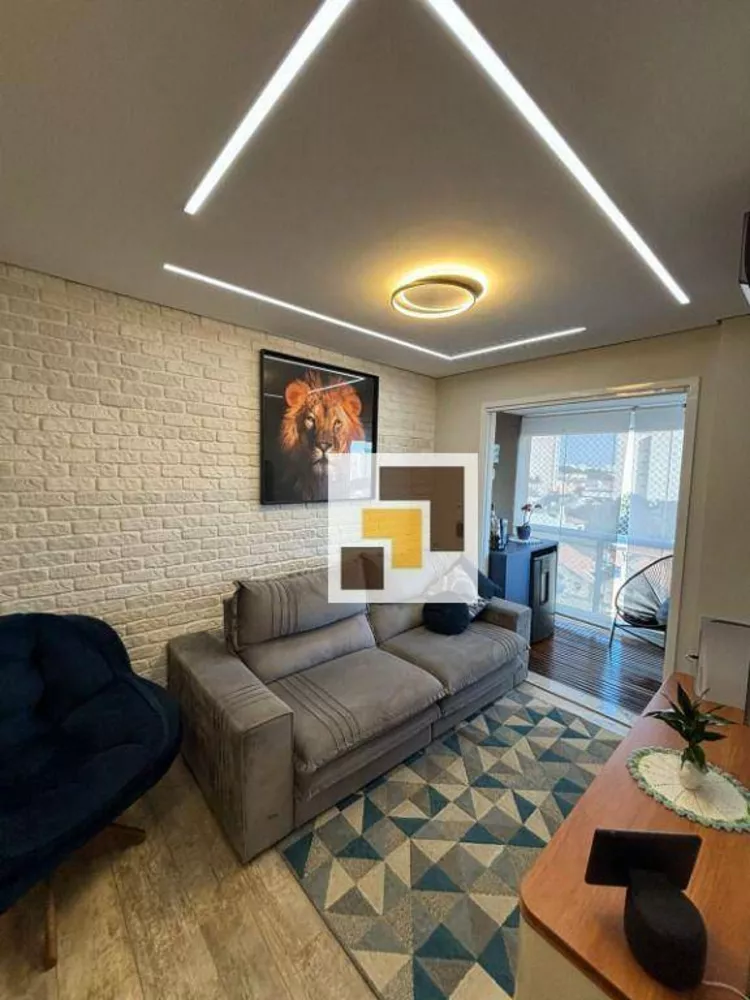 Apartamento à venda com 2 quartos, 60m² - Foto 1