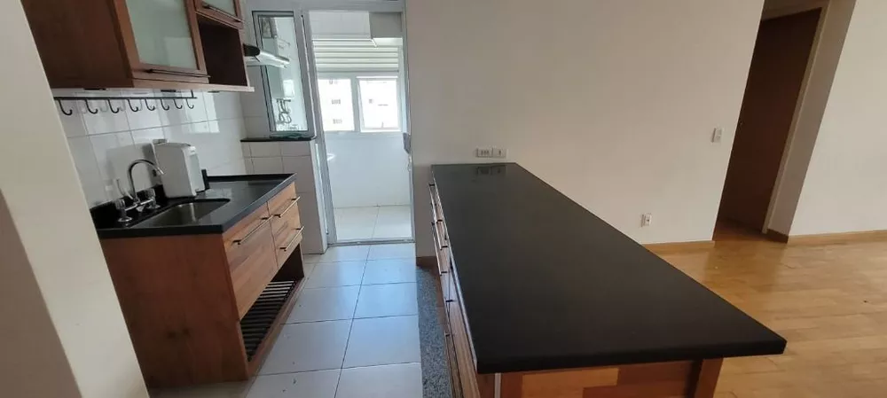 Apartamento à venda com 2 quartos, 62m² - Foto 3