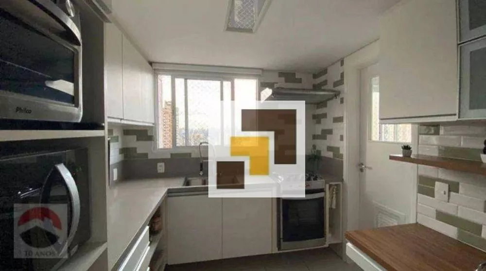 Apartamento à venda com 3 quartos, 140m² - Foto 4