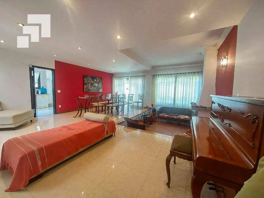 Casa, 3 quartos, 275 m² - Foto 1