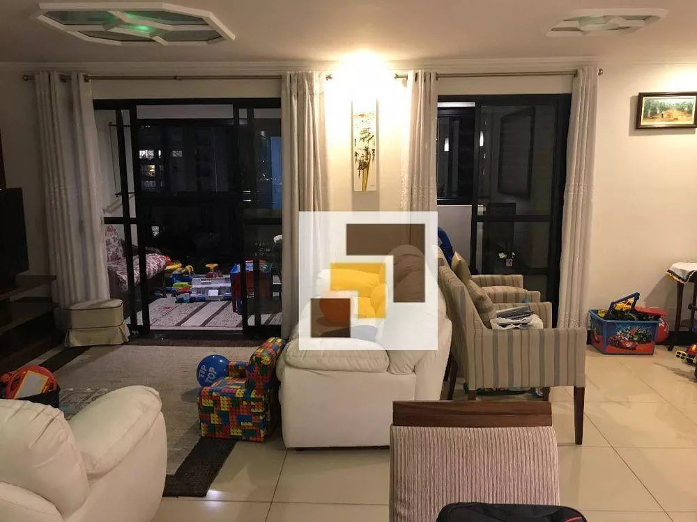 Apartamento à venda com 3 quartos, 117m² - Foto 3