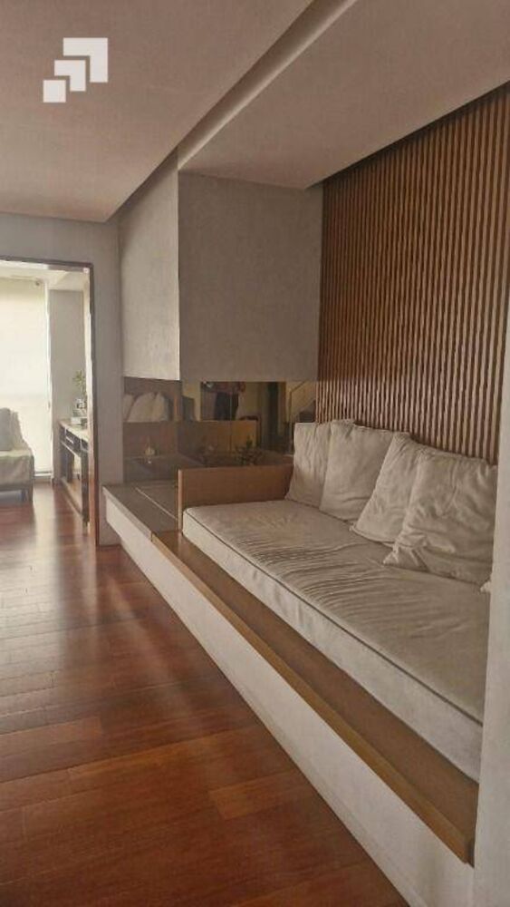 Cobertura à venda com 3 quartos, 246m² - Foto 2