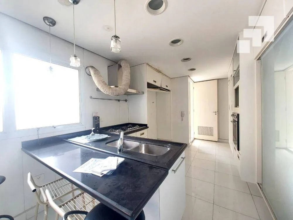 Apartamento, 3 quartos, 260 m² - Foto 11