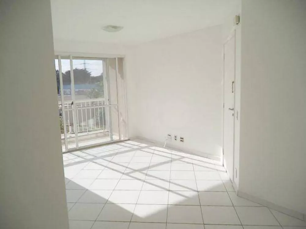 Apartamento para alugar com 3 quartos, 78m² - Foto 4