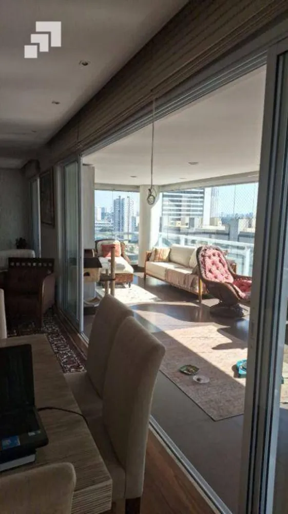 Apartamento, 3 quartos, 183 m² - Foto 2