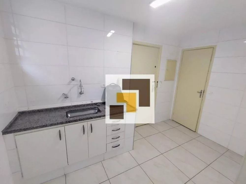 Apartamento à venda com 2 quartos, 70m² - Foto 2