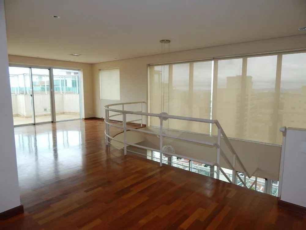 Cobertura, 3 quartos, 270 m² - Foto 1