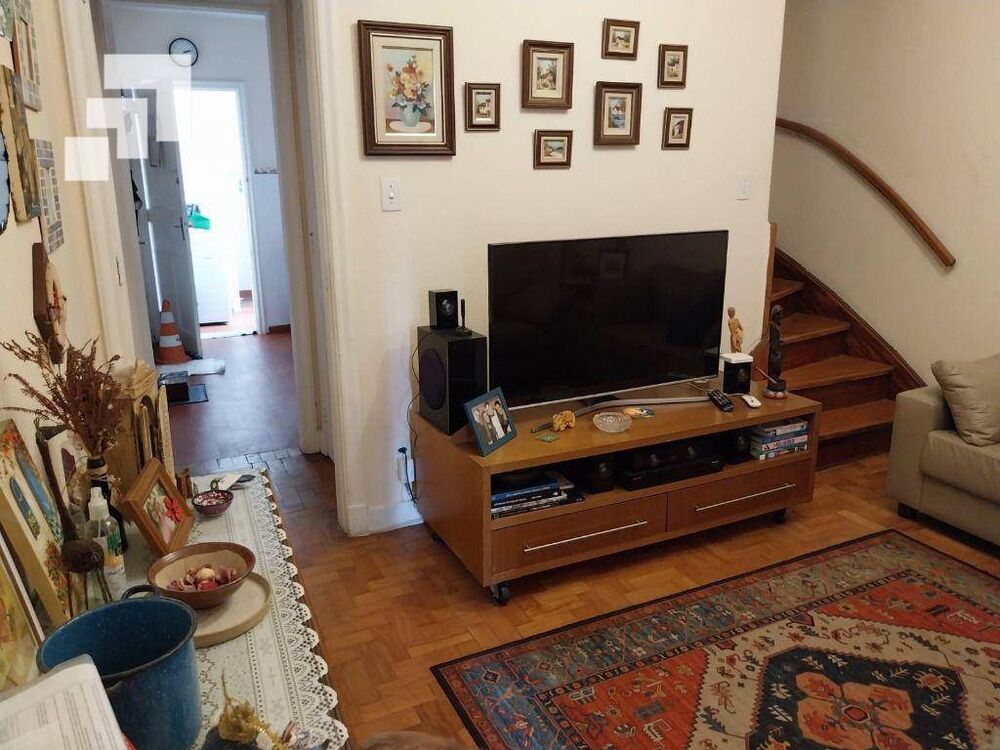 Casa à venda com 2 quartos, 120m² - Foto 2