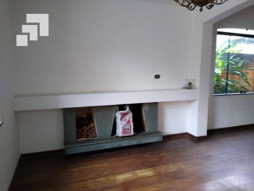 Sobrado, 4 quartos, 440 m² - Foto 1