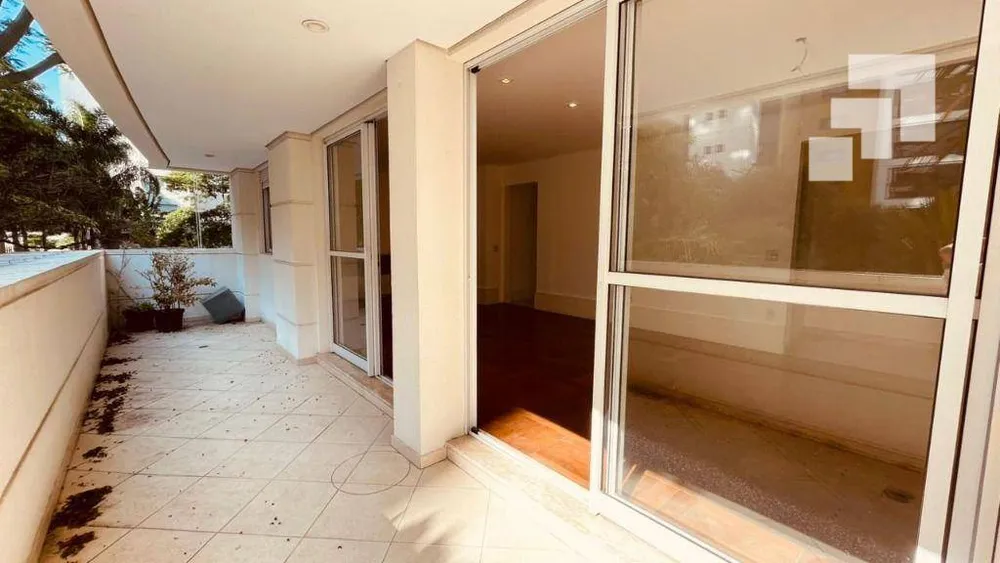 Apartamento, 3 quartos, 134 m² - Foto 2