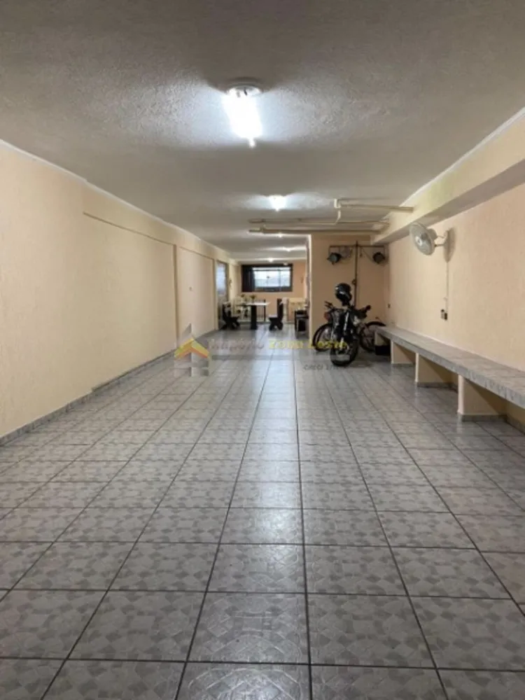 Casa, 3 quartos, 240 m² - Foto 2