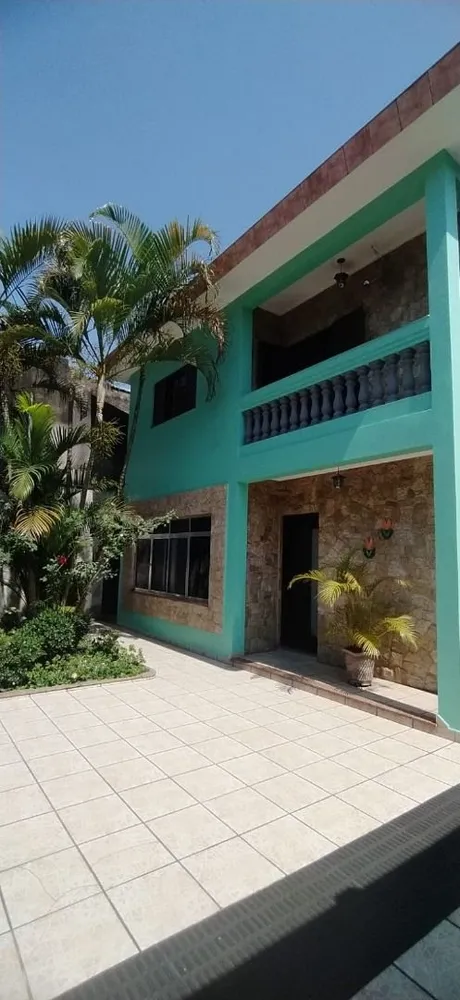 Sobrado, 3 quartos, 253 m² - Foto 2