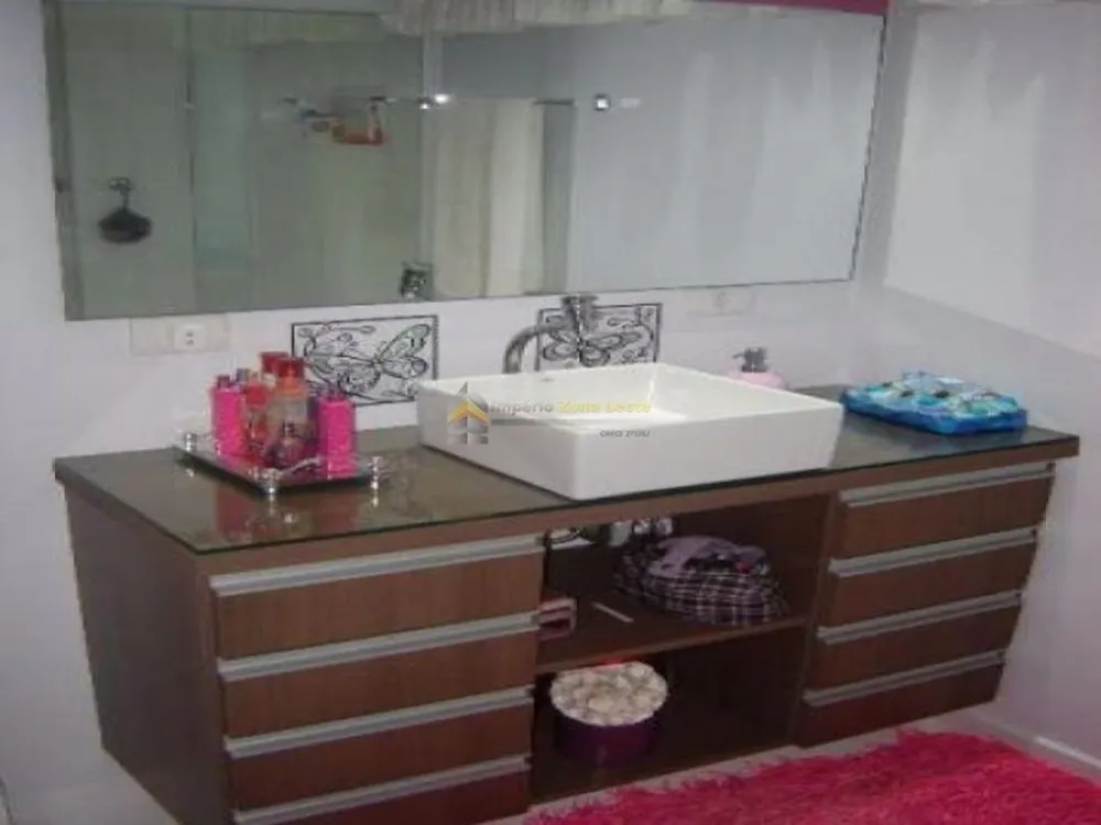 Sobrado, 3 quartos, 270 m² - Foto 1