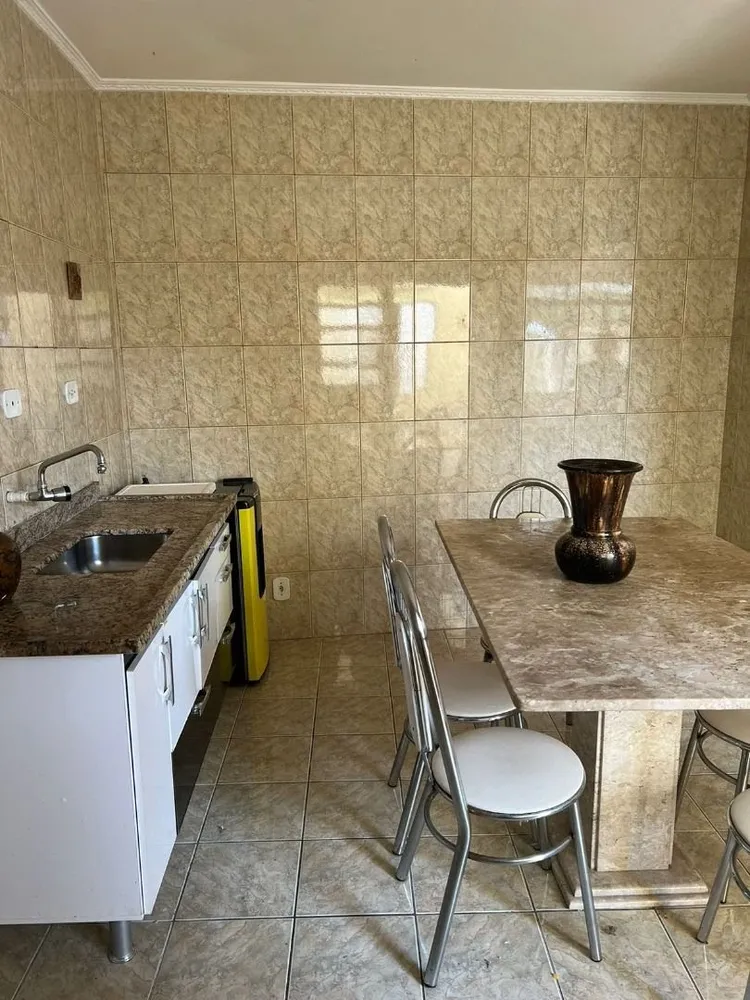 Casa, 5 quartos, 324 m² - Foto 2