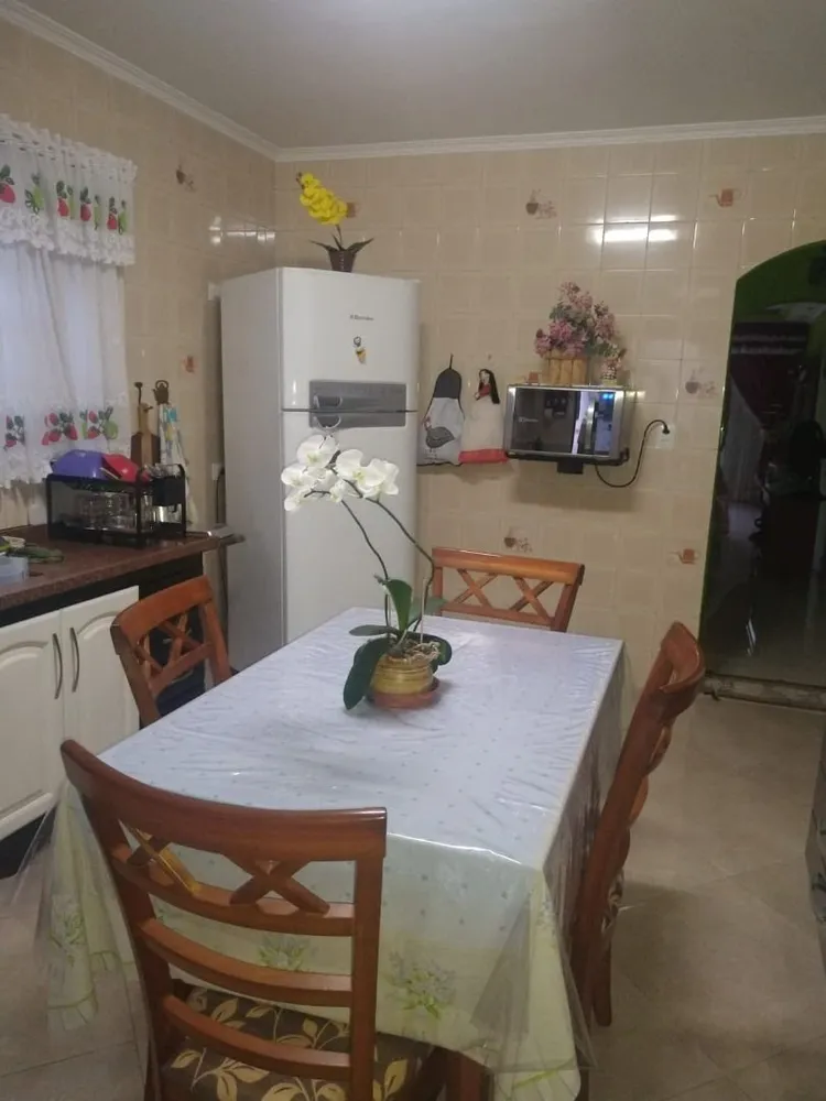 Sobrado, 3 quartos, 182 m² - Foto 2