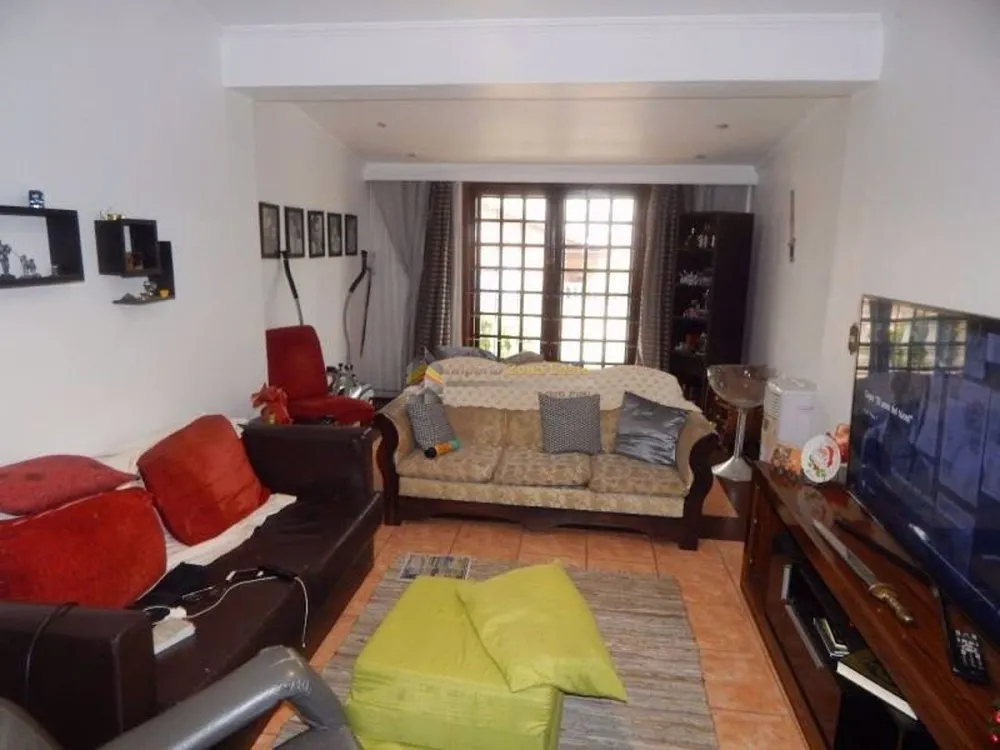 Sobrado, 3 quartos, 200 m² - Foto 2