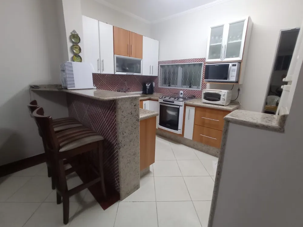 Sobrado, 3 quartos, 200 m² - Foto 2