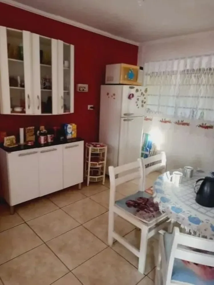 Casa, 4 quartos, 218 m² - Foto 3
