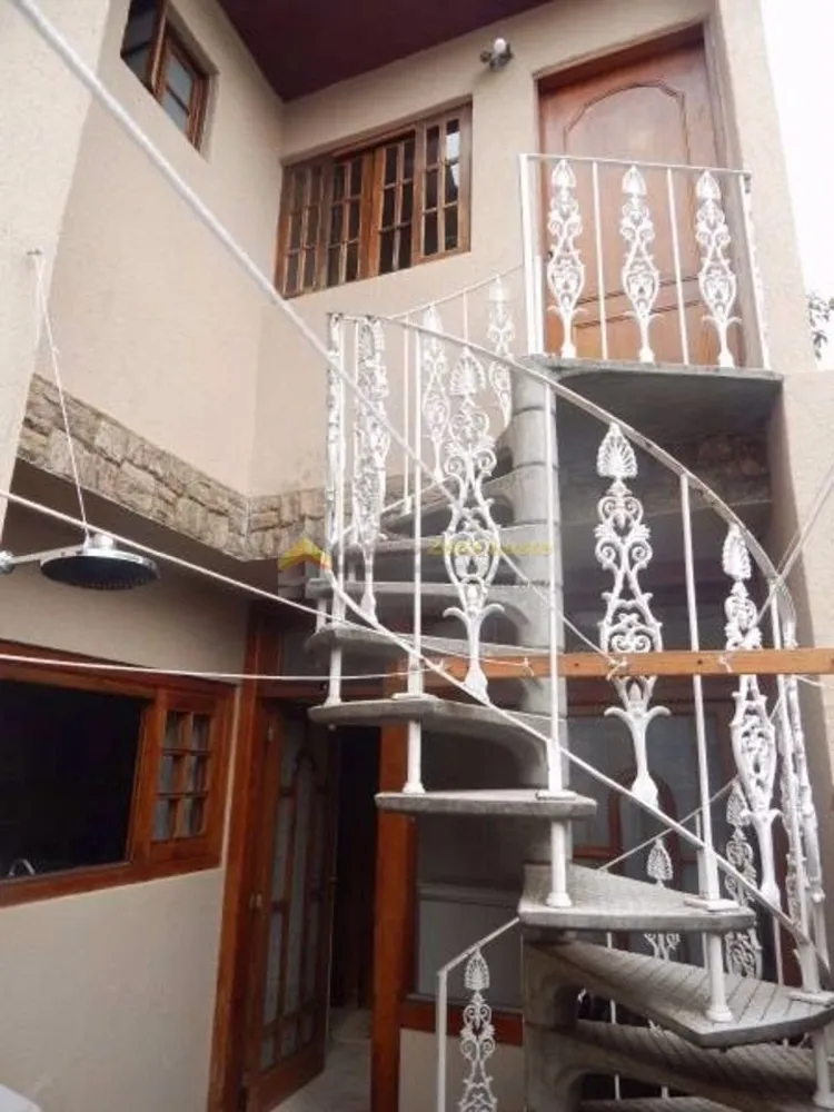 Sobrado, 4 quartos, 274 m² - Foto 2