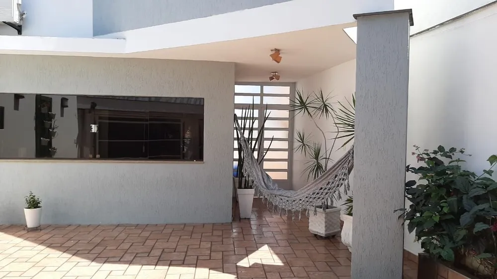 Sobrado, 3 quartos, 220 m² - Foto 1