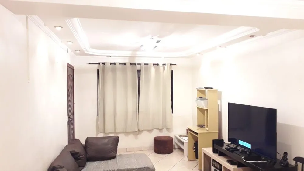 Casa, 3 quartos, 252 m² - Foto 1