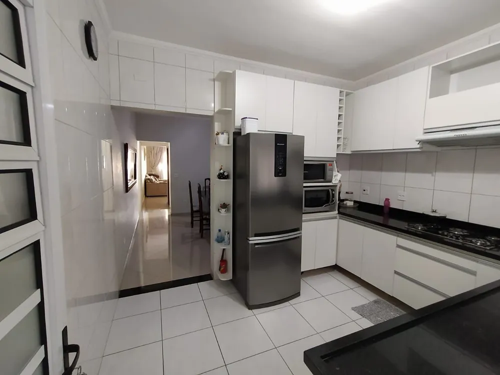 Sobrado, 3 quartos, 200 m² - Foto 2