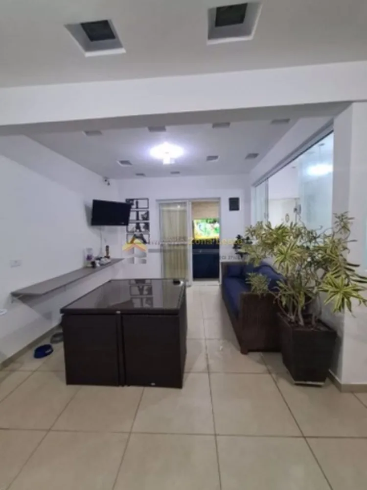 Sobrado, 2 quartos, 195 m² - Foto 2